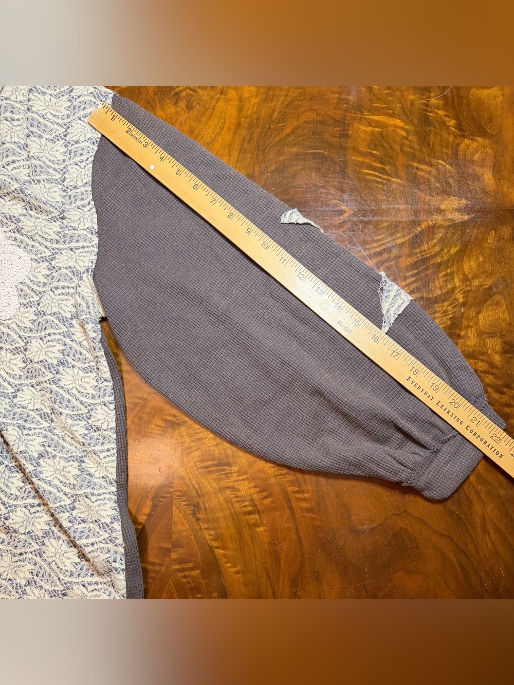 NWOT POL S Gray Mixed Media Long Sleeve Top | Lace Star Appliqué | Boho - Picture 6 of 11